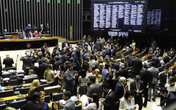 You are currently viewing Congresso derruba veto e interfere na gestão municipal da saúde