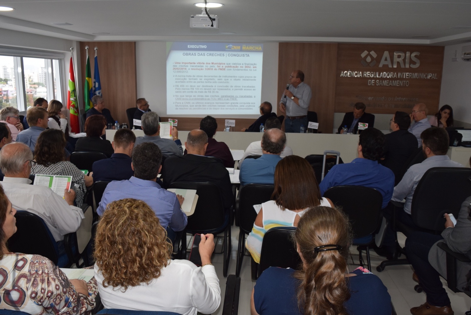 You are currently viewing Prefeitos realizam reunião com a Bancada Catarinense no Congresso Nacional para a preparação da Marcha de Prefeitos a Brasília