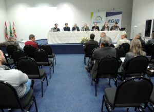 Read more about the article Prefeitos se reúnem em assembleia