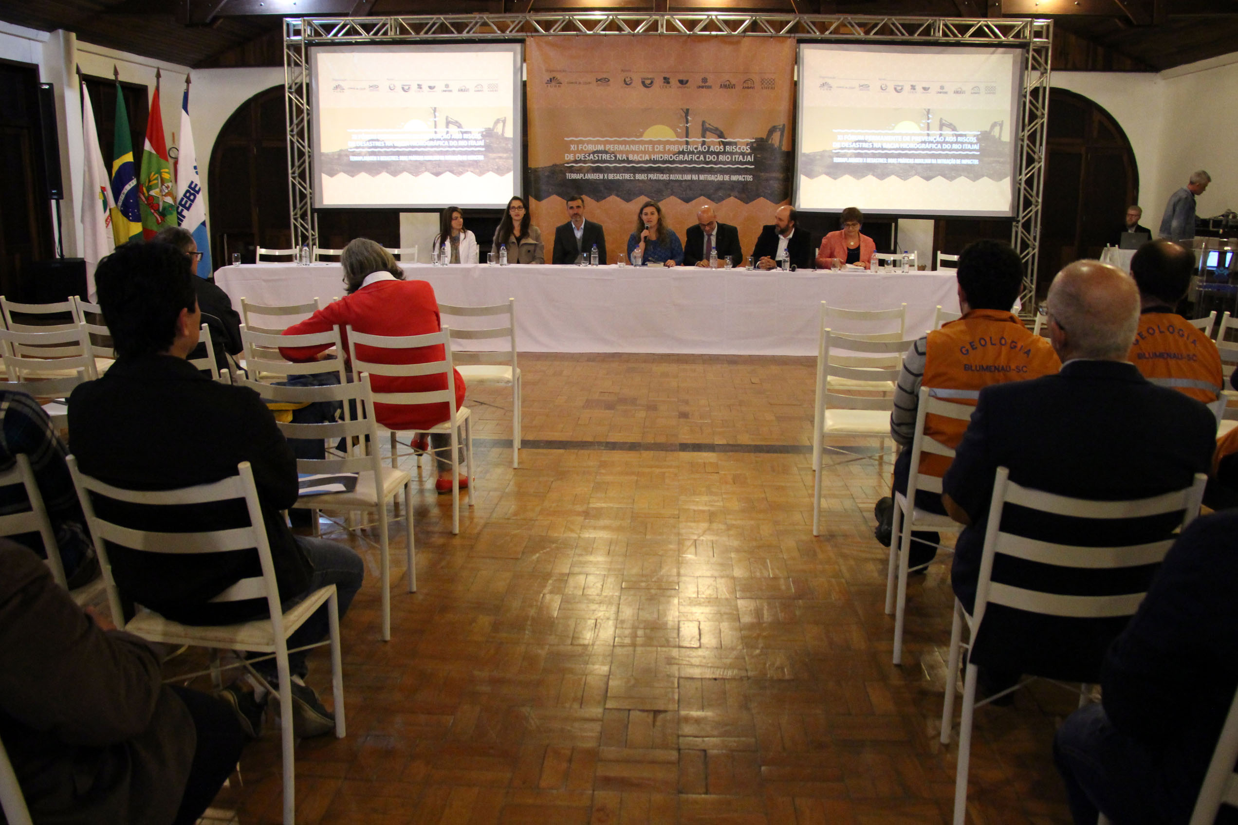 You are currently viewing Fórum debate prevenção à Bacia Hidrográfica do Rio Itajaí