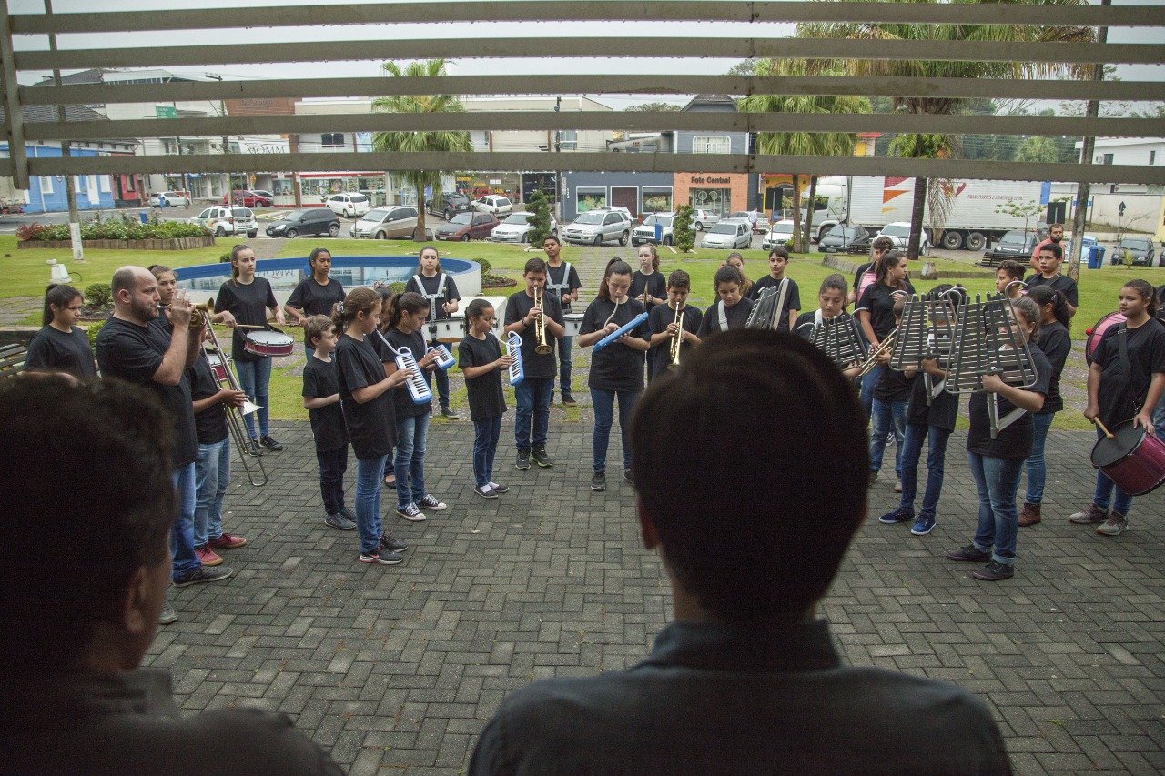 You are currently viewing Indaial inicia homenagens cívicas alusivas à Semana da Pátria