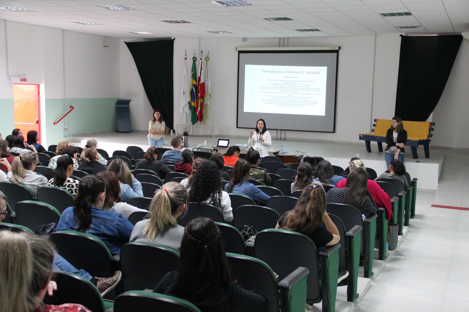 You are currently viewing Secretaria da Educação realiza formação para monitores da educação especial