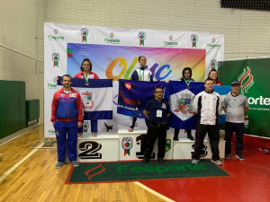 Read more about the article Karatê de Guabiruba conquista duas medalhas no campeonato Olesc