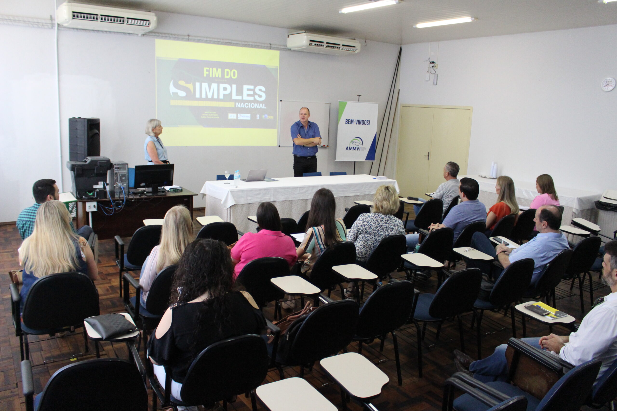 You are currently viewing Curso capacita sobre fiscalização do Simples Nacional