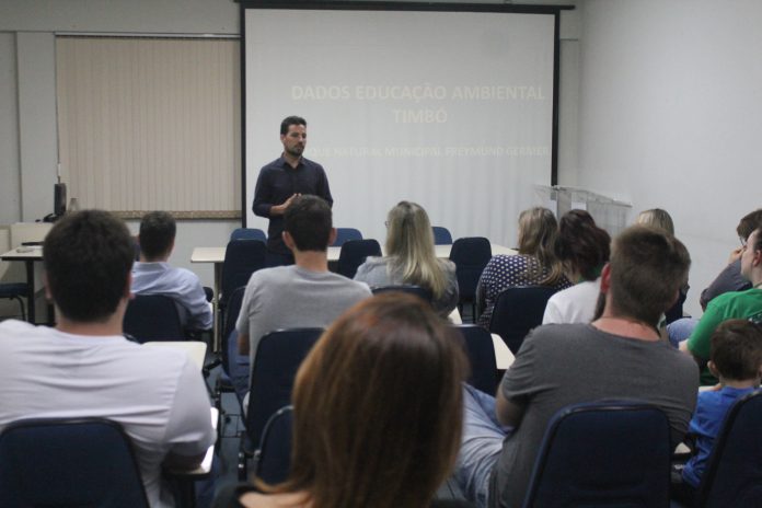 You are currently viewing Sociedade se reúne para formulação da Lei de Educação Ambiental de Timbó