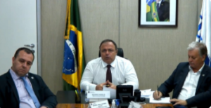 Read more about the article Ministro da Saúde confirma compra de novas vacinas em reunião com a CNM